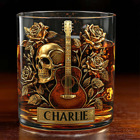 Gitarre, Totenkopf & Rosen – Personalisiertes Whiskyglas in Gitarrenform