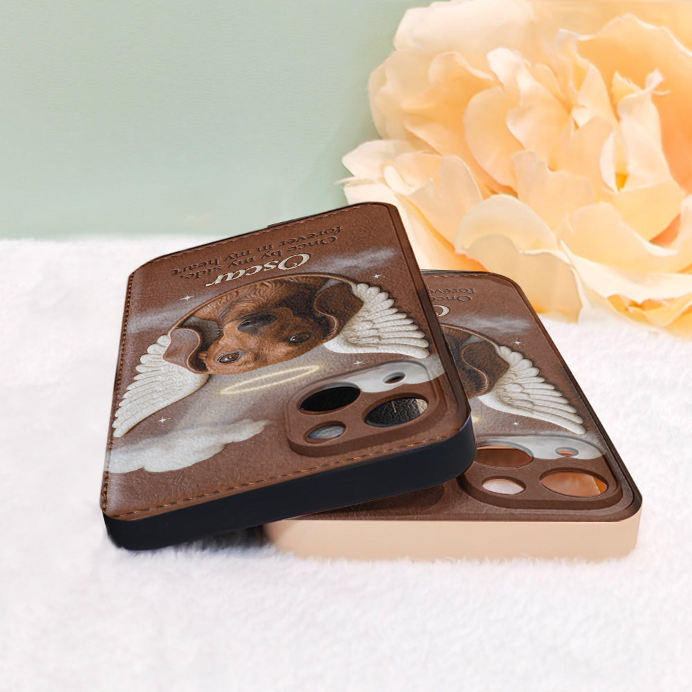 Einmal an meiner Seite – Personalisierte Handyhülle aus Leder mit Hundemotiv