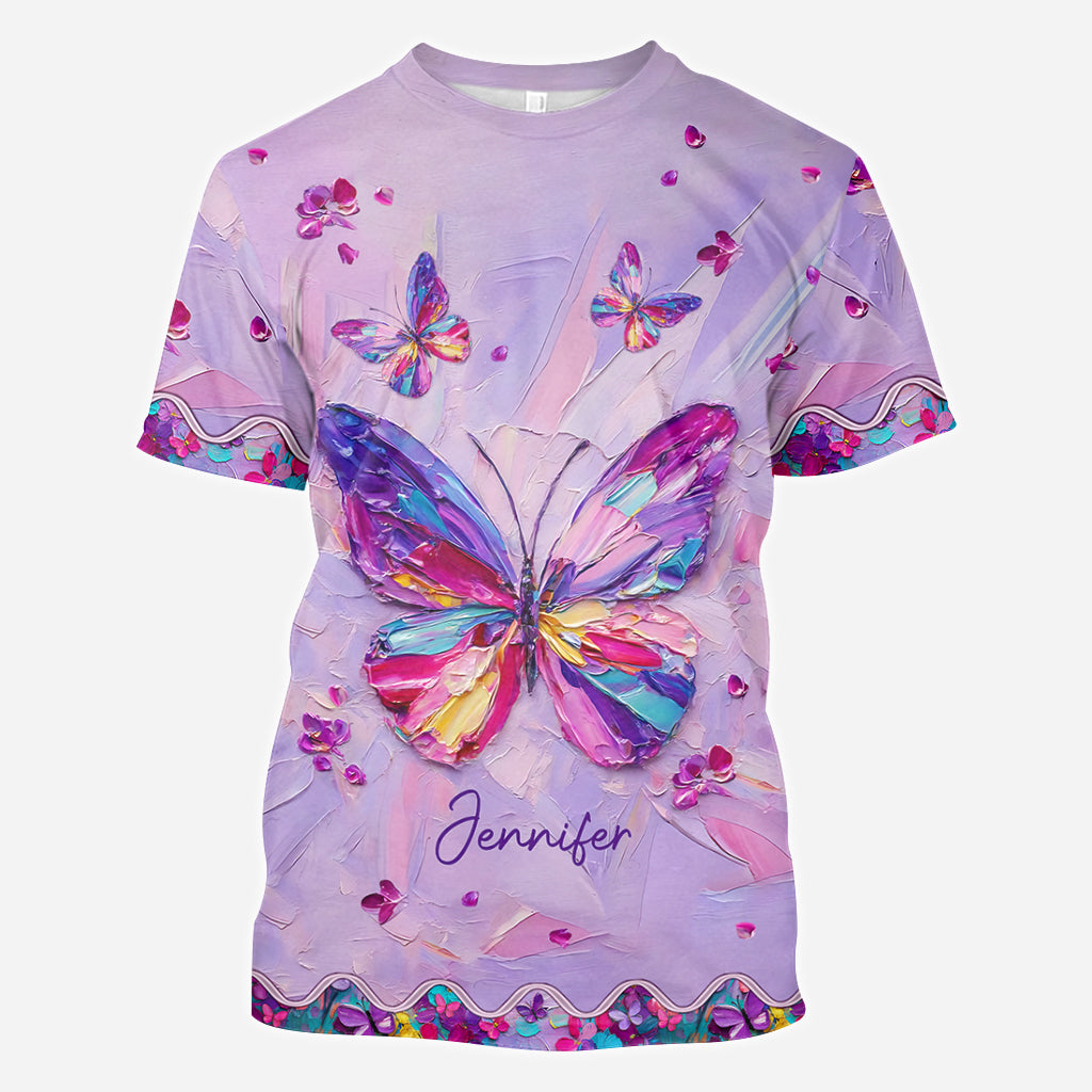 Wunderschöner Schmetterling – Personalisiertes T-Shirt mit Schmetterlingsmuster