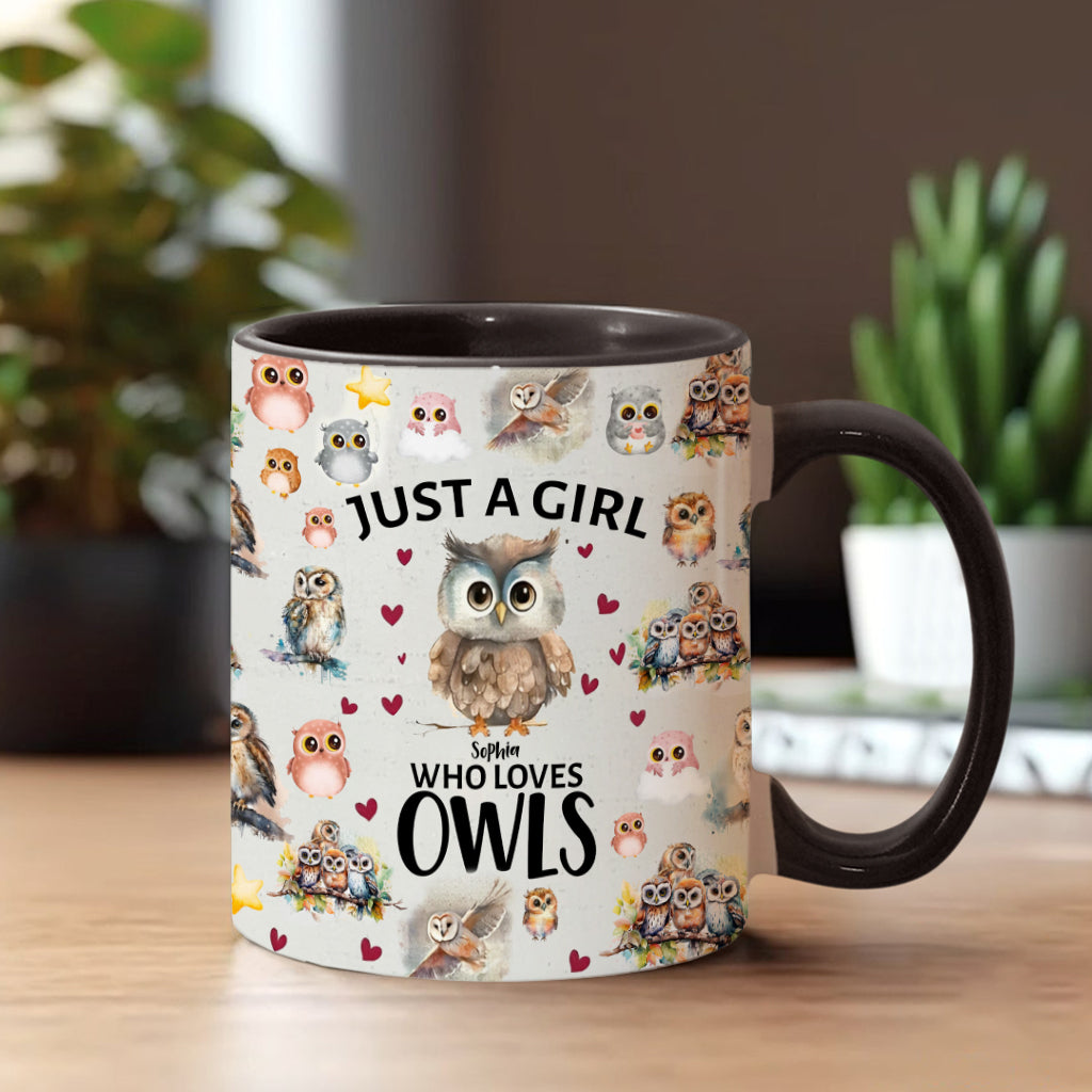 Einfach ein Mädchen, das Eulen liebt – personalisierte Tasse mit Eulenmotiv