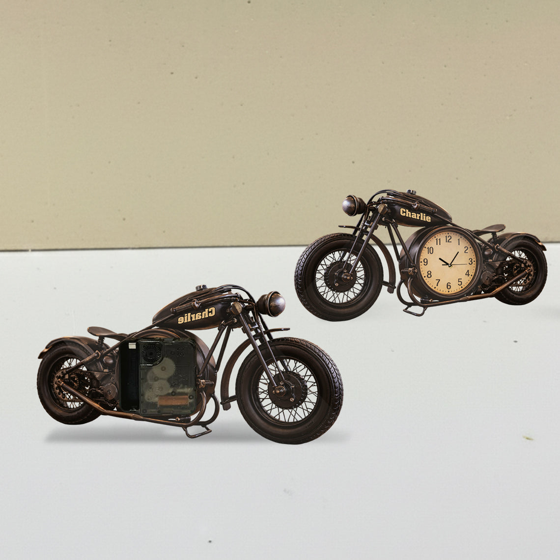 Motorrad, Geschenk für Biker – Personalisierte Biker-Tischuhr mit Plakette