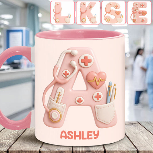 Personalisierte Tasse mit Krankenschwester-Alphabet