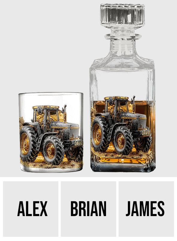 Strong Farmer – Personalisiertes Traktor-Whiskyglas