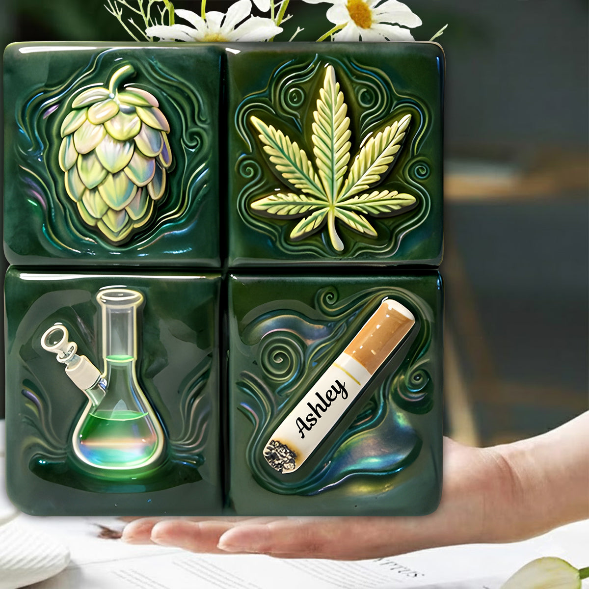 Grünes Zauberblatt – Personalisierte Acryl-Blumenvase in Cannabis-Form