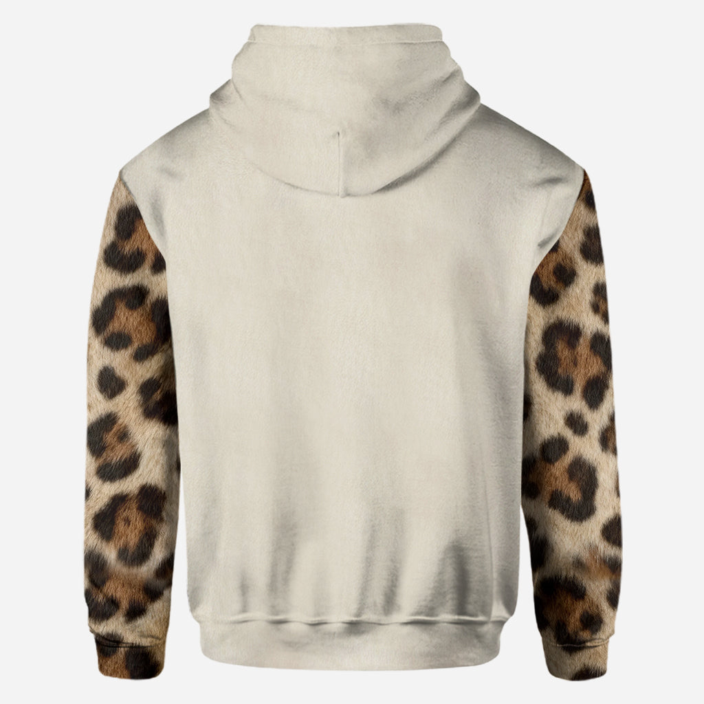 Dieses personalisierte „Mama/Oma gehört“-Shirt