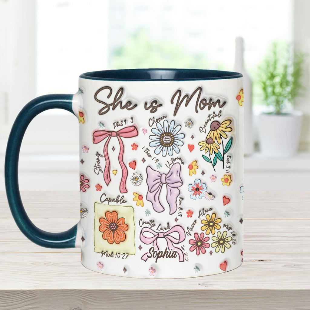 Sie ist Mama – Personalisierte Tasse mit Muttermotiv