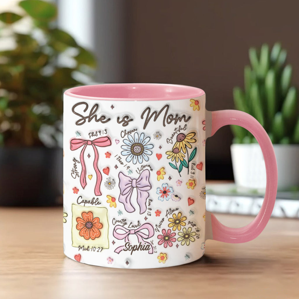 Sie ist Mama – Personalisierte Tasse mit Muttermotiv