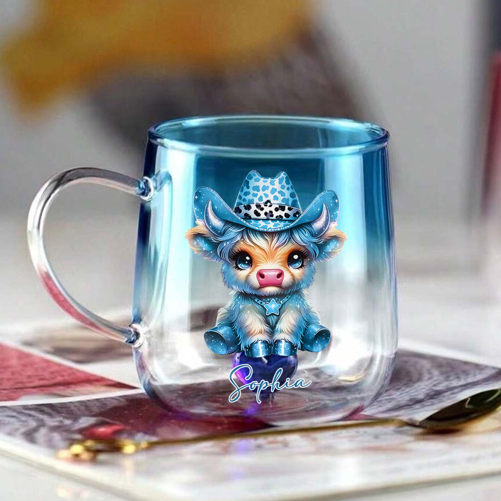 Niedliche Hochlandkuh – Personalisierter Glasbecher mit Farbverlauf und Hochlandkuh-Motiv