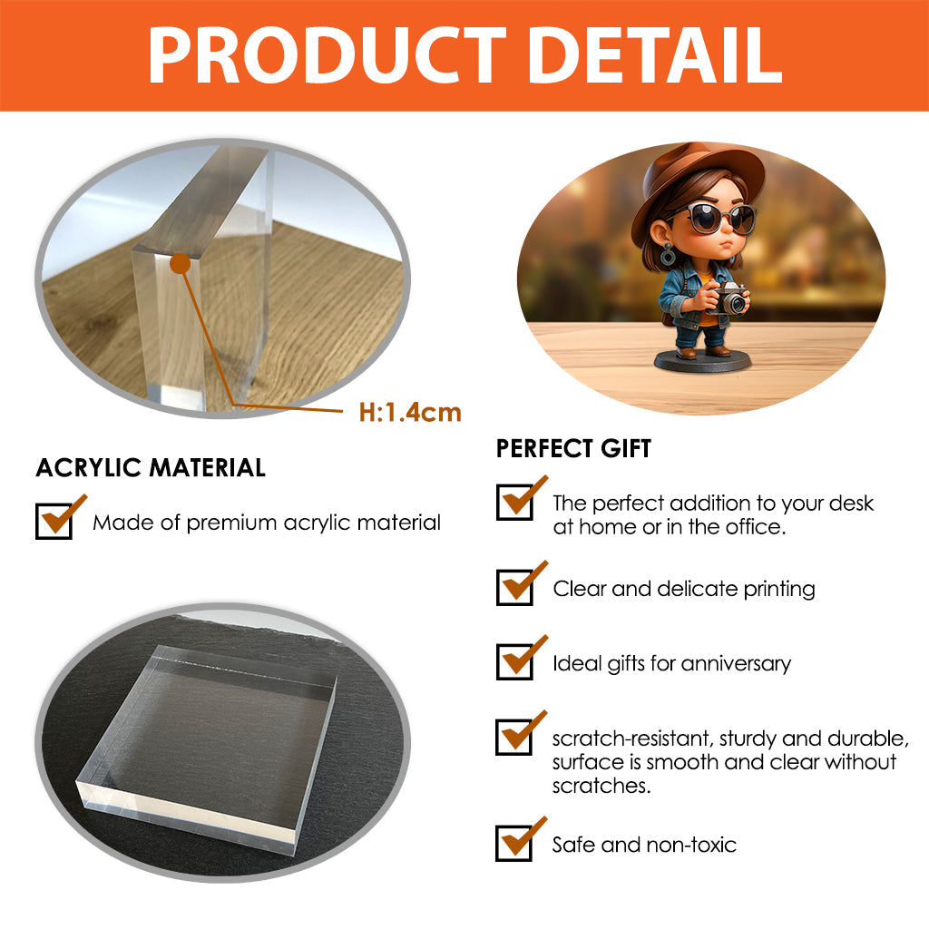 Überzogene Proportionen im Cartoon-Stil – personalisierte, individuell geformte Acrylplakette für Reisen