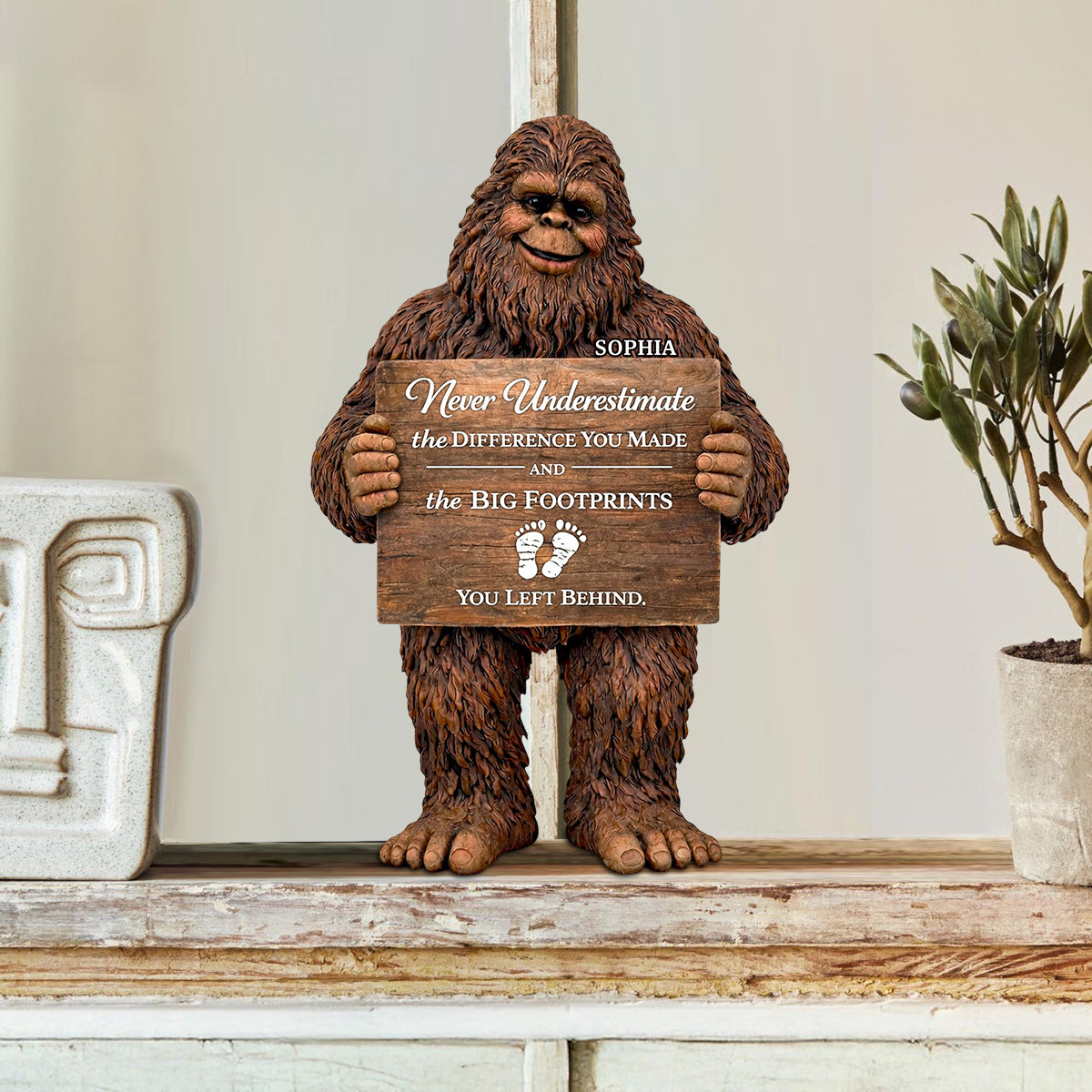 Geburtstagsgeschenk für Bigfoot-Liebhaber - Personalisierte Holztafel in Sonderform