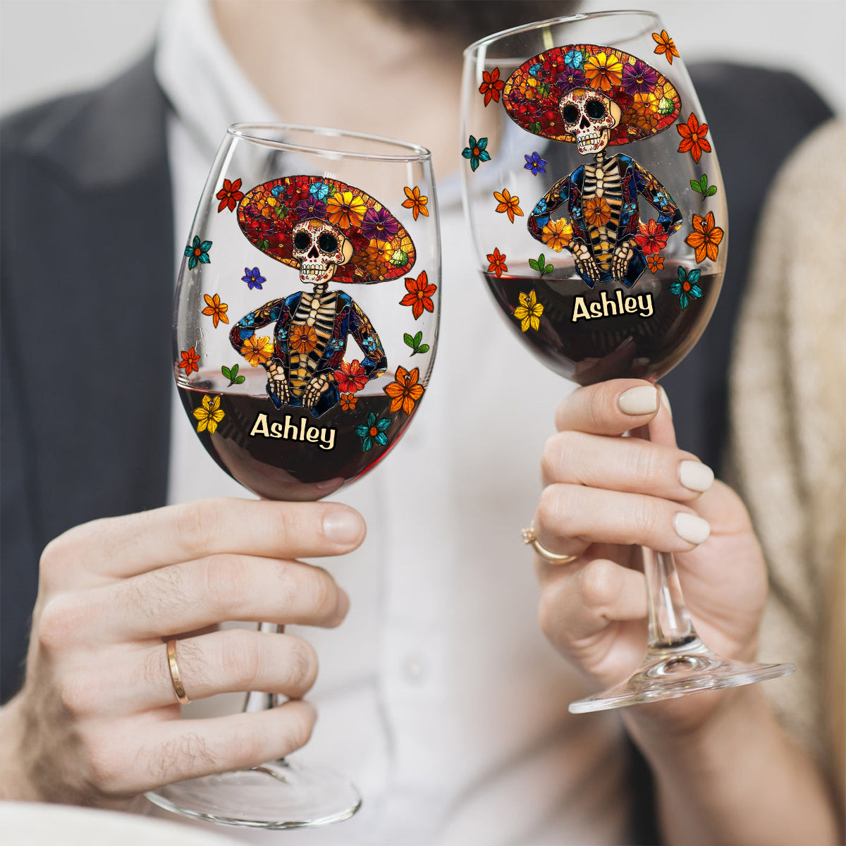 Fröhlichen Monat des hispanischen Erbes – Personalisiertes Weinglas mit langem Stiel im Latina-Stil