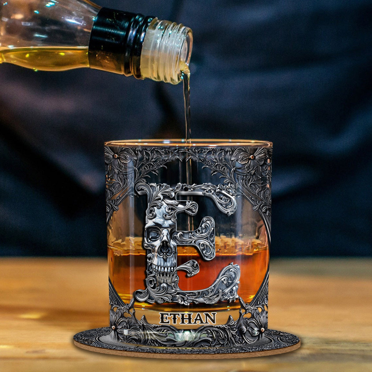 Totenkopf-Namensanfangsbuchstabe - Personalisiertes Totenkopf-Whiskyglas