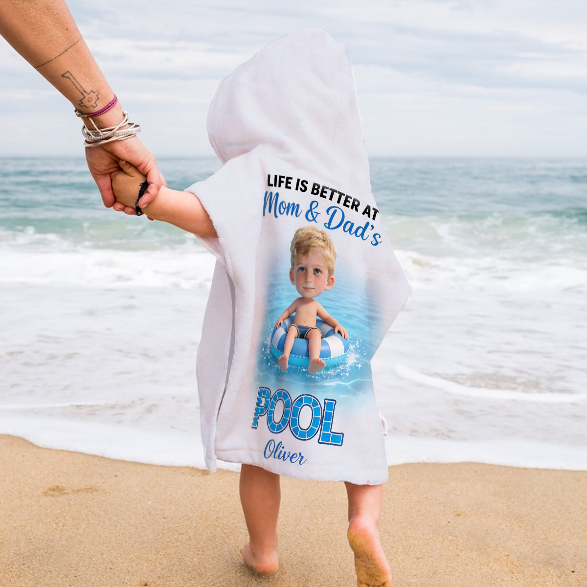 Das Leben ist besser am Pool - Personalisierter Kinder Kapuzenhandtuch Poncho