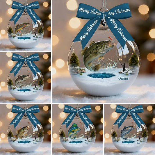 Fröhliche Fischweihnachten – Personalisierte Schneekugel mit Angelmotiv und Schleife