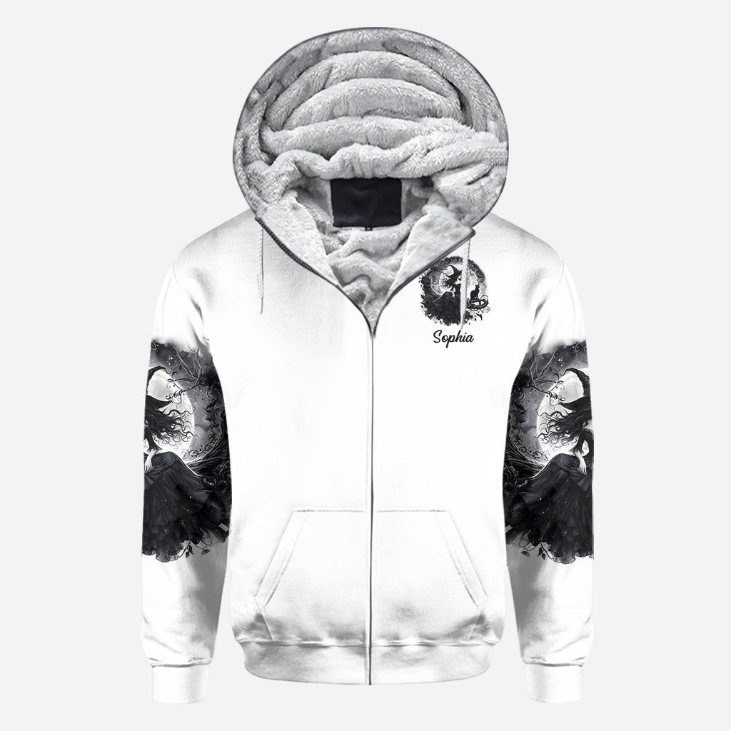 Geist einer Hexe - Personalisiertes Hexen-Shirt