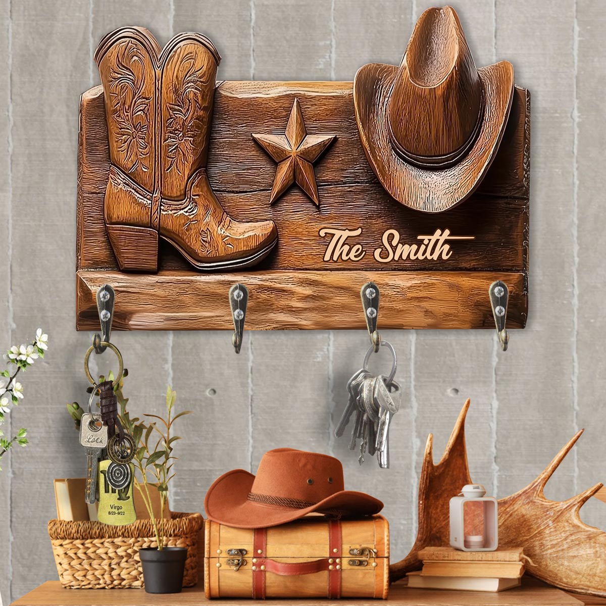 Rustikaler Cowgirl-Hut & Stiefel – Personalisierter Schlüsselhalter in Cowgirl-Form