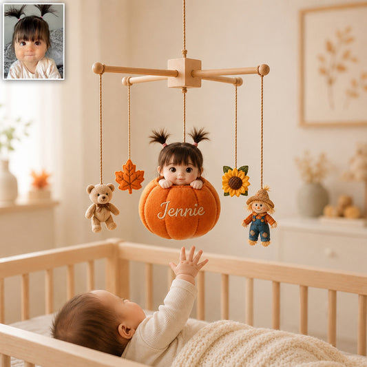 Kleiner Kürbis - Personalisierbares Kinderbett-Mobile