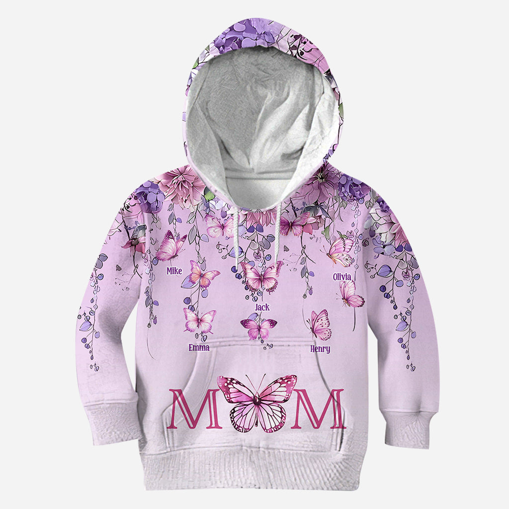 Mutter und Kinder Schmetterling - Personalisiertes Mutter-Shirt mit Allover-Print