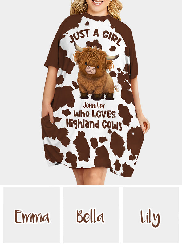 Einfach ein Mädchen, das Hochlandrinder liebt – personalisiertes Schlafshirt-Kleid mit Hochlandrind-Motiv