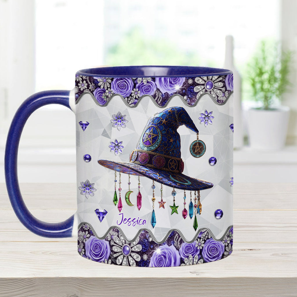 Wunderschöne Hexe mit Hut – Personalisierte Tasse mit Hexenmotiv