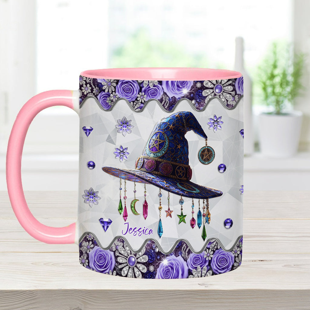 Wunderschöne Hexe mit Hut – Personalisierte Tasse mit Hexenmotiv