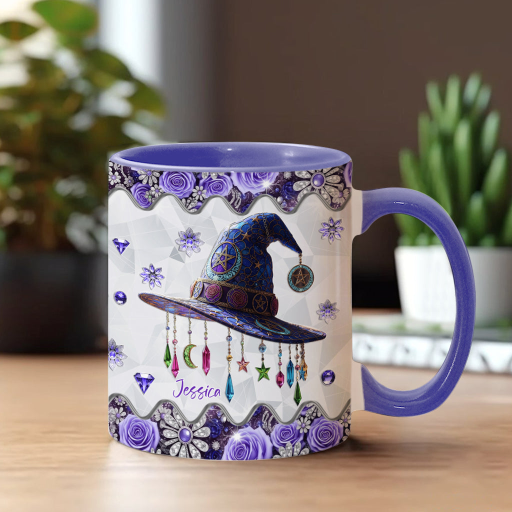 Wunderschöne Hexe mit Hut – Personalisierte Tasse mit Hexenmotiv