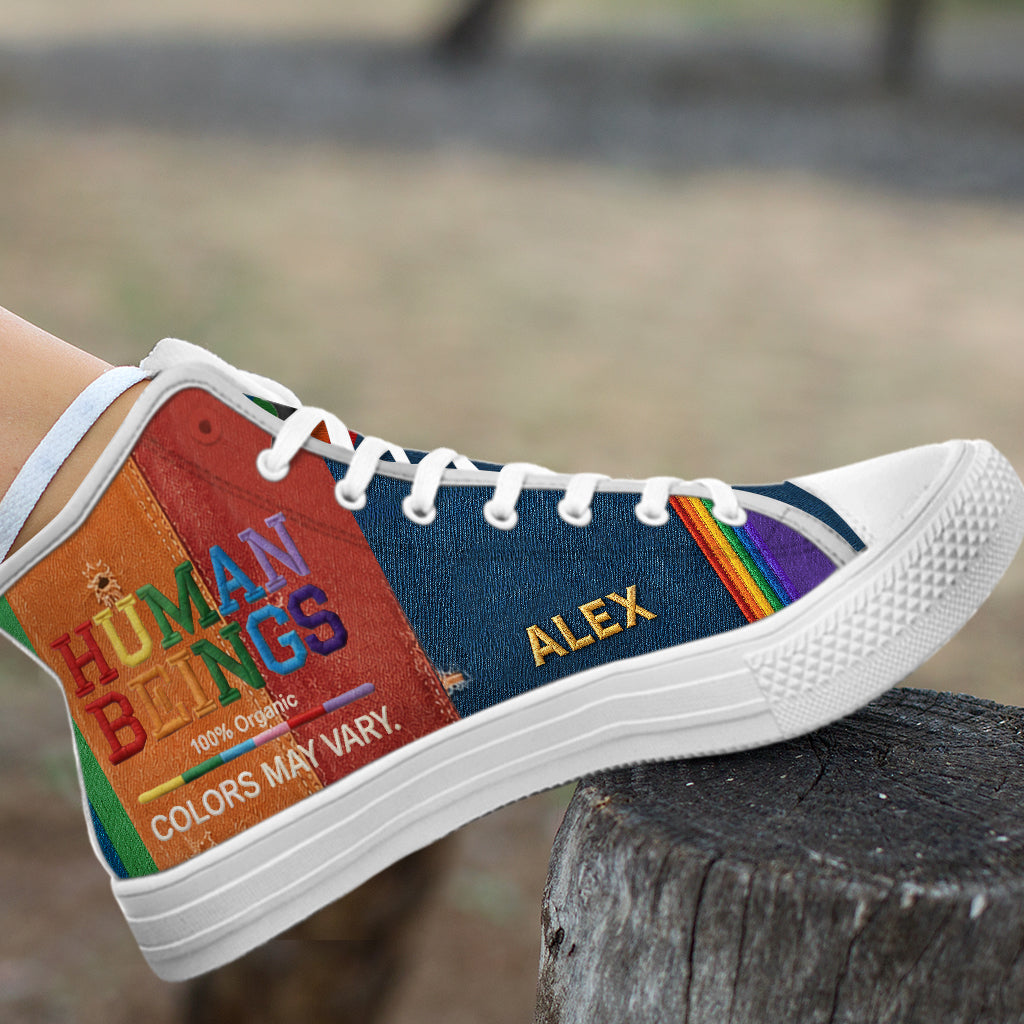Farben von Menschen können variieren - Personalisierte LGBT Unterstützung High Top Schuhe mit Charm