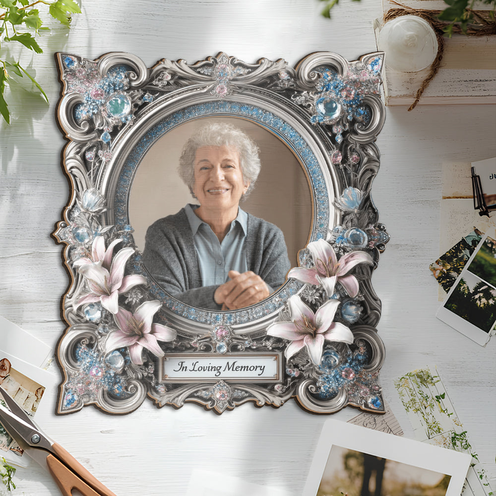 In liebevoller Erinnerung – personalisierter Gedenk-Fotorahmen in Form eines Ausschnitts