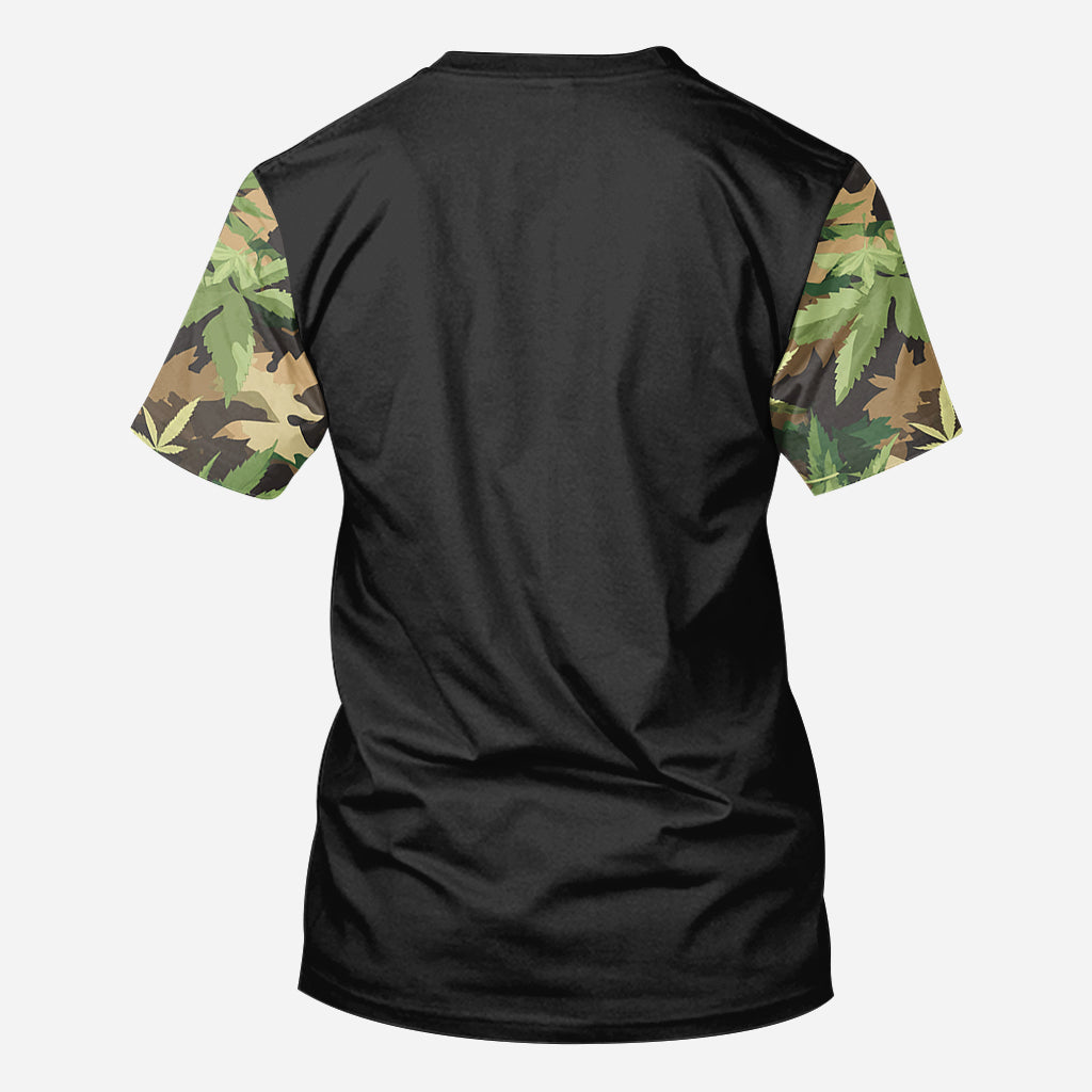 Der coolste Papa aller Zeiten – personalisiertes „Weed All Over“-Shirt