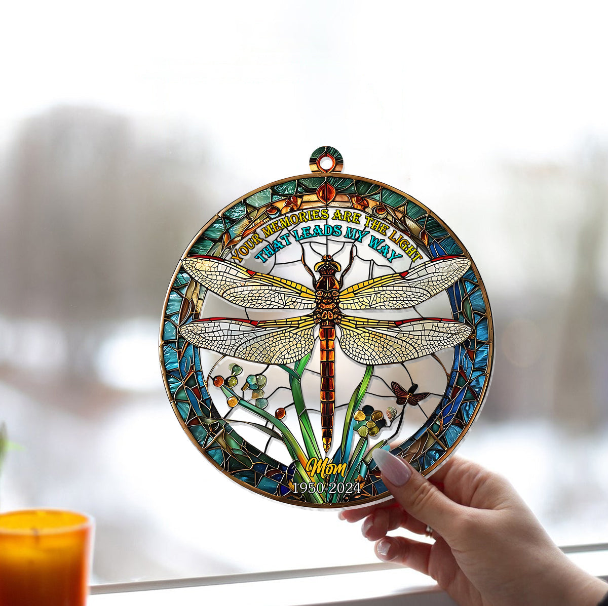 Deine Erinnerungen sind das Licht, das mir den Weg weist – Personalisierter Gedenk-Fensterhänger als Sonnenfänger 