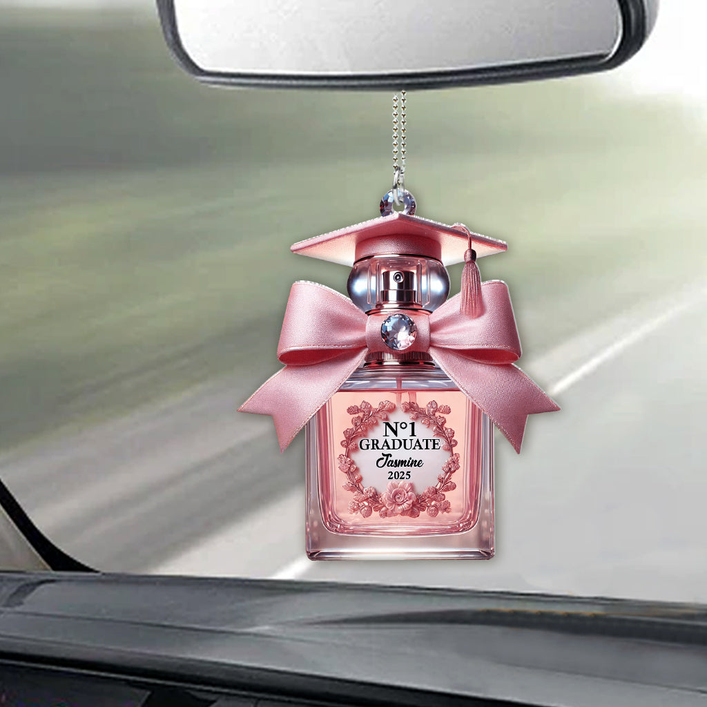 Absolvent Nr. 1 – Personalisierter Autoanhänger zur Abschlussfeier