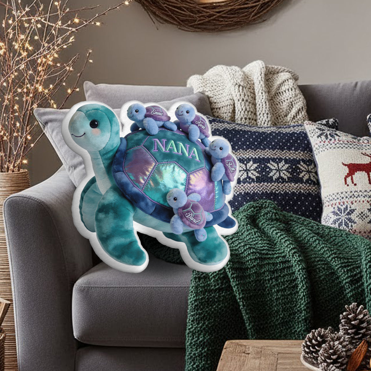 Geschenkidee für Oma und Mama – Personalisiertes Kissen in Schildkrötenform aus Kunstfell