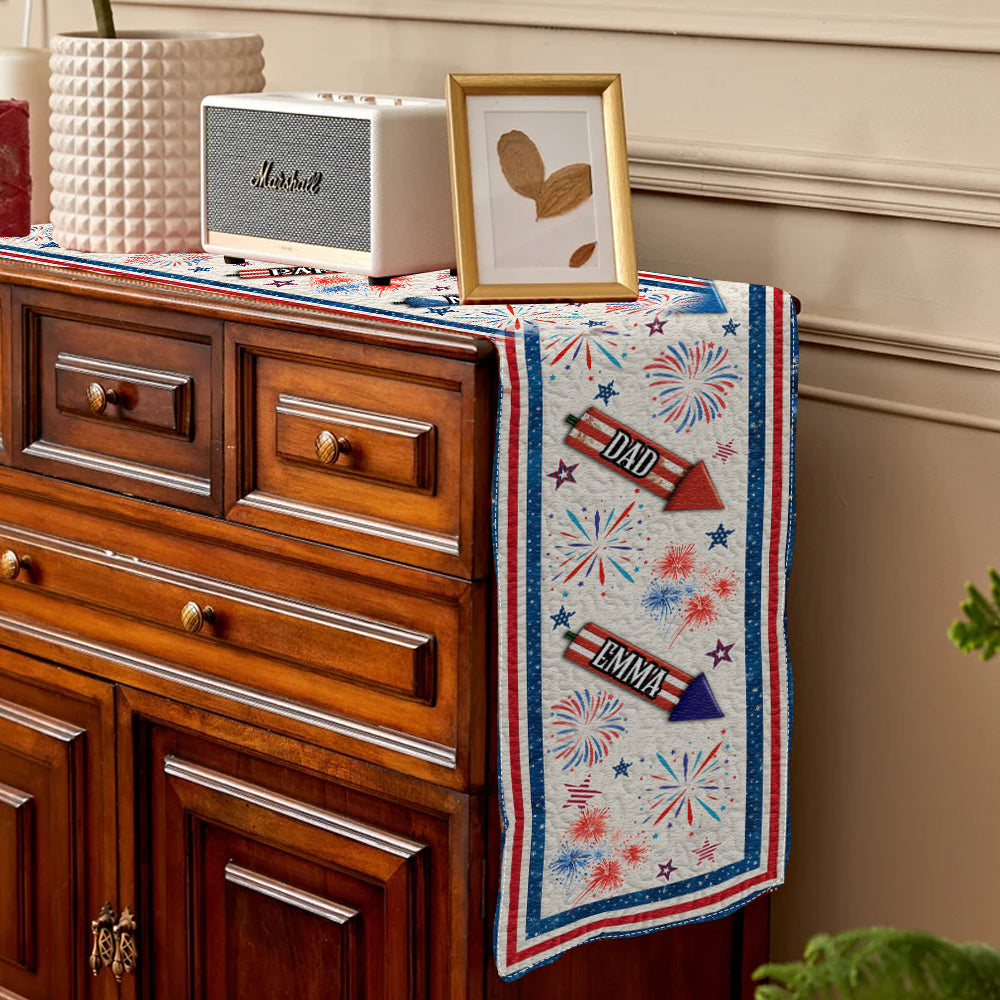 Fröhlichen 4. Juli – Personalisierter Tischläufer zum Unabhängigkeitstag/4. Juli