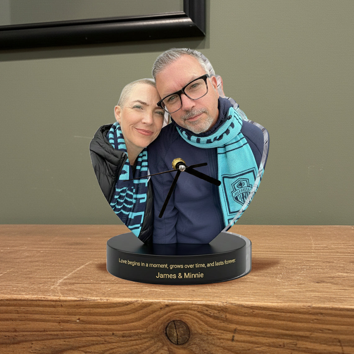 Geschenk für Ehemann, Freund, Partner – Personalisierte Tischuhr-Plakette für Paare