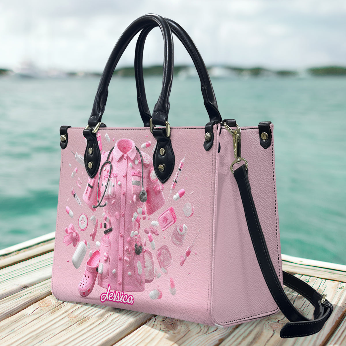 Krankenpflege ist eine Herzensangelegenheit – Personalisierte Lederhandtasche für Krankenschwestern