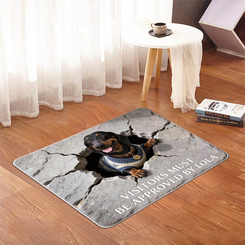 Besucher müssen genehmigt werden – Personalisierte Fußmatte/Teppich in Hundeform
