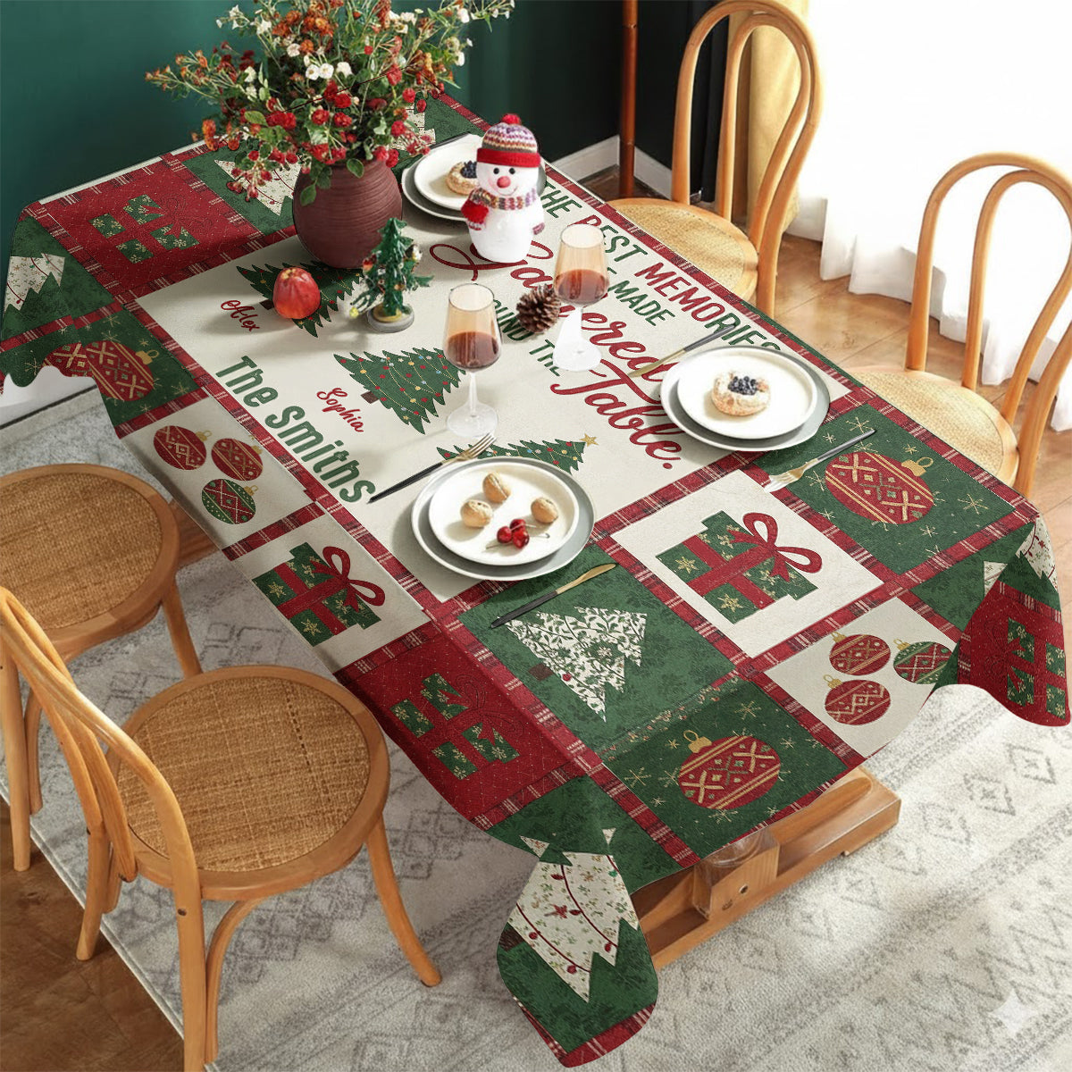 Die schönsten Erinnerungen entstehen beim gemeinsamen Essen – personalisierte Tischdecke für die ganze Familie