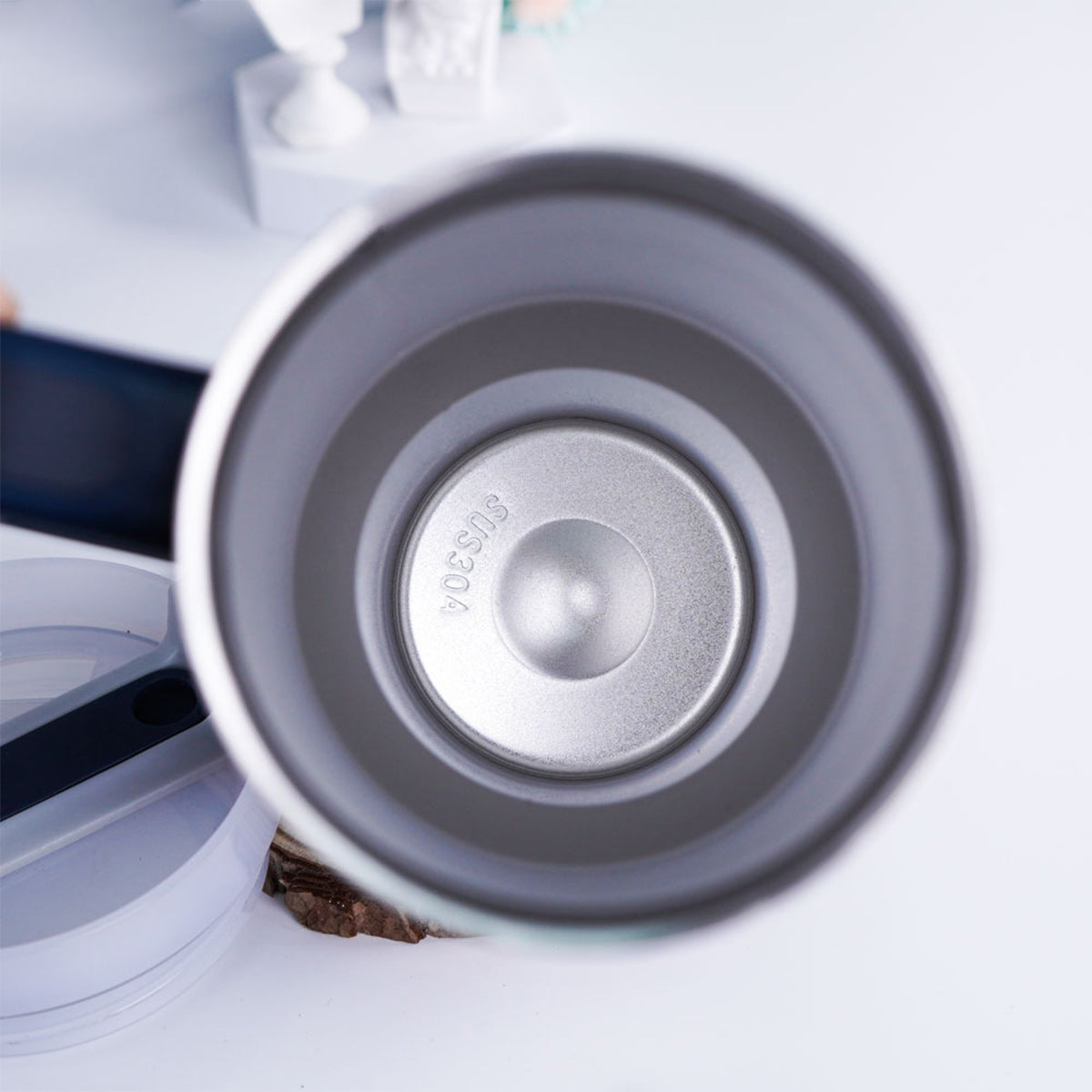 Liebe zum Pferd – Personalisierter Pferdebecher mit Henkel