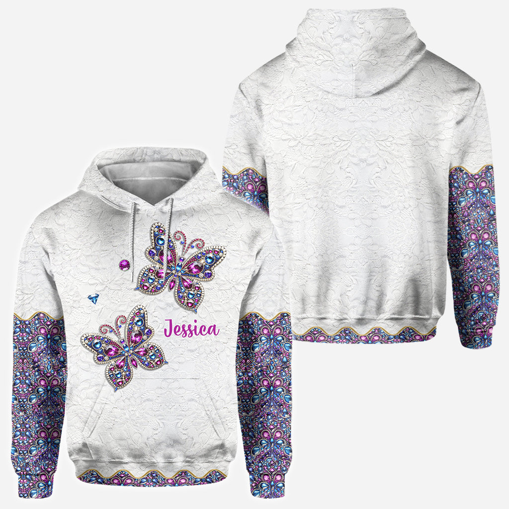 Wunderschöner Schmetterling – Personalisiertes T-Shirt mit Schmetterlingsmuster