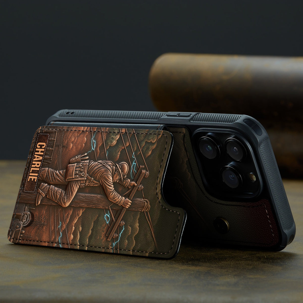 Stärkster Stromleitungsmonteur – Personalisierte Handyhülle mit Stromleitungsmonteur-Motiv und Vollbilddruck