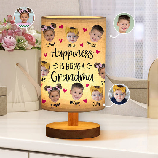 Liebe es, Oma genannt zu werden – Personalisierte Oma-Tischleuchte mit Holzsockel
