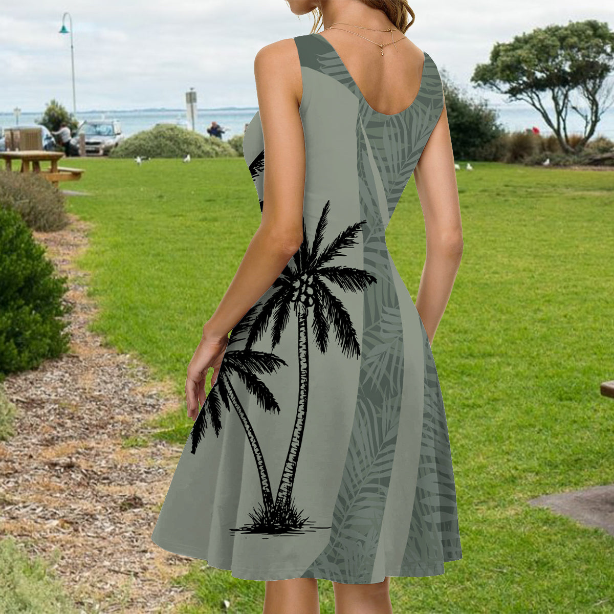 Partnerlook-Outfit mit tropischem Kokosnussblatt-Print für den Hawaii-Strand – personalisiertes Hawaiihemd und ärmelloses Kleid