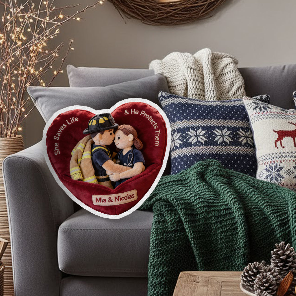 „Du und ich, wir schaffen das“ – personalisiertes Kissen in Krankenschwesternform aus Kunstfell