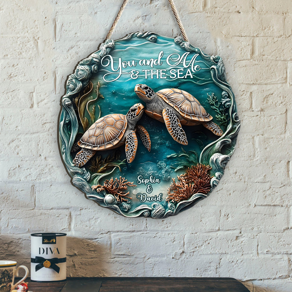 Du und ich und das Meer – Personalisiertes, individuell geformtes Schildkröten-Holzschild