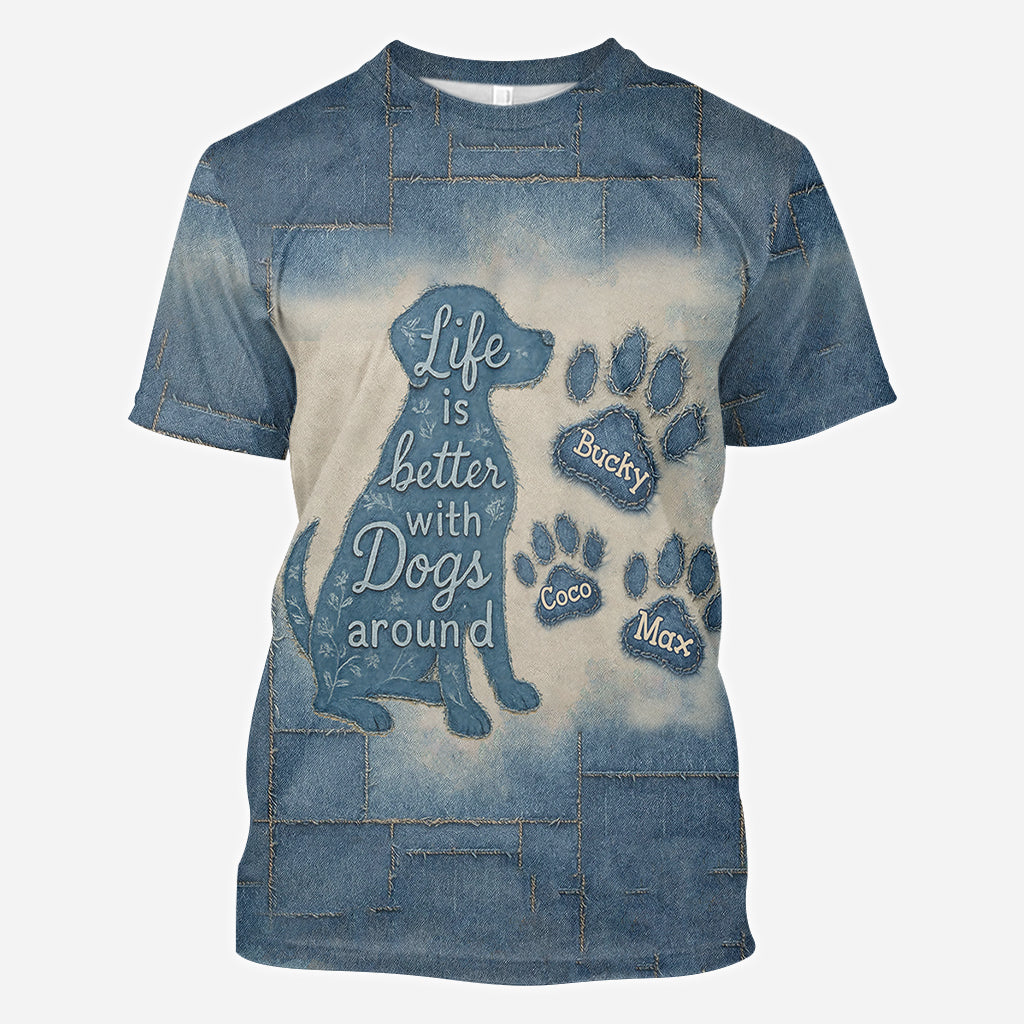 Das Leben ist schöner mit Hunden – personalisiertes T-Shirt mit Hundemotiv