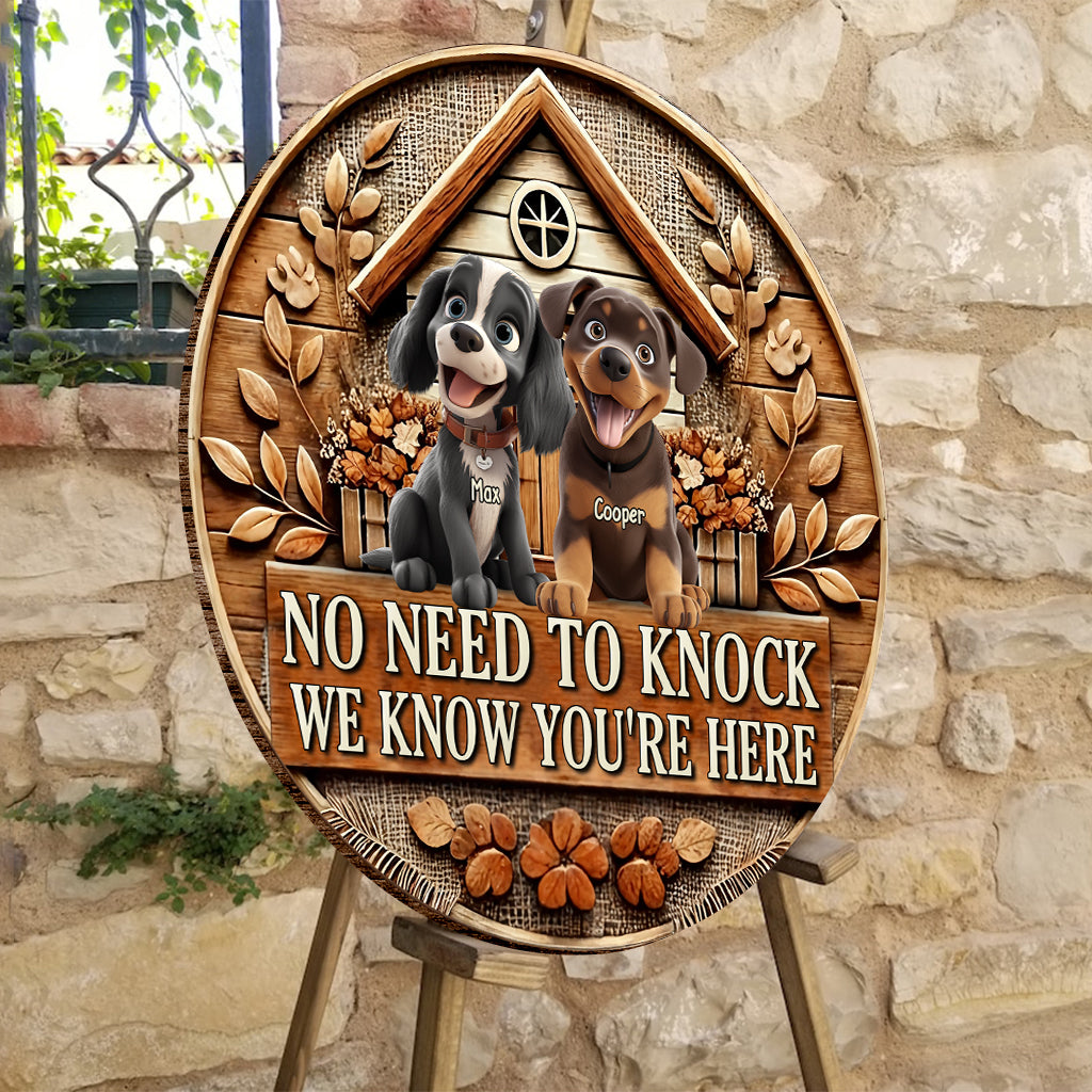 Kein Klopfen nötig, wir wissen, dass Sie da sind – Personalisiertes rundes Holzschild mit Hundemotiv