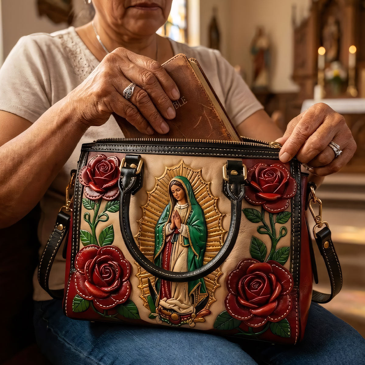 Unsere Liebe Frau von Guadalupe – Personalisierte christliche Lederhandtasche