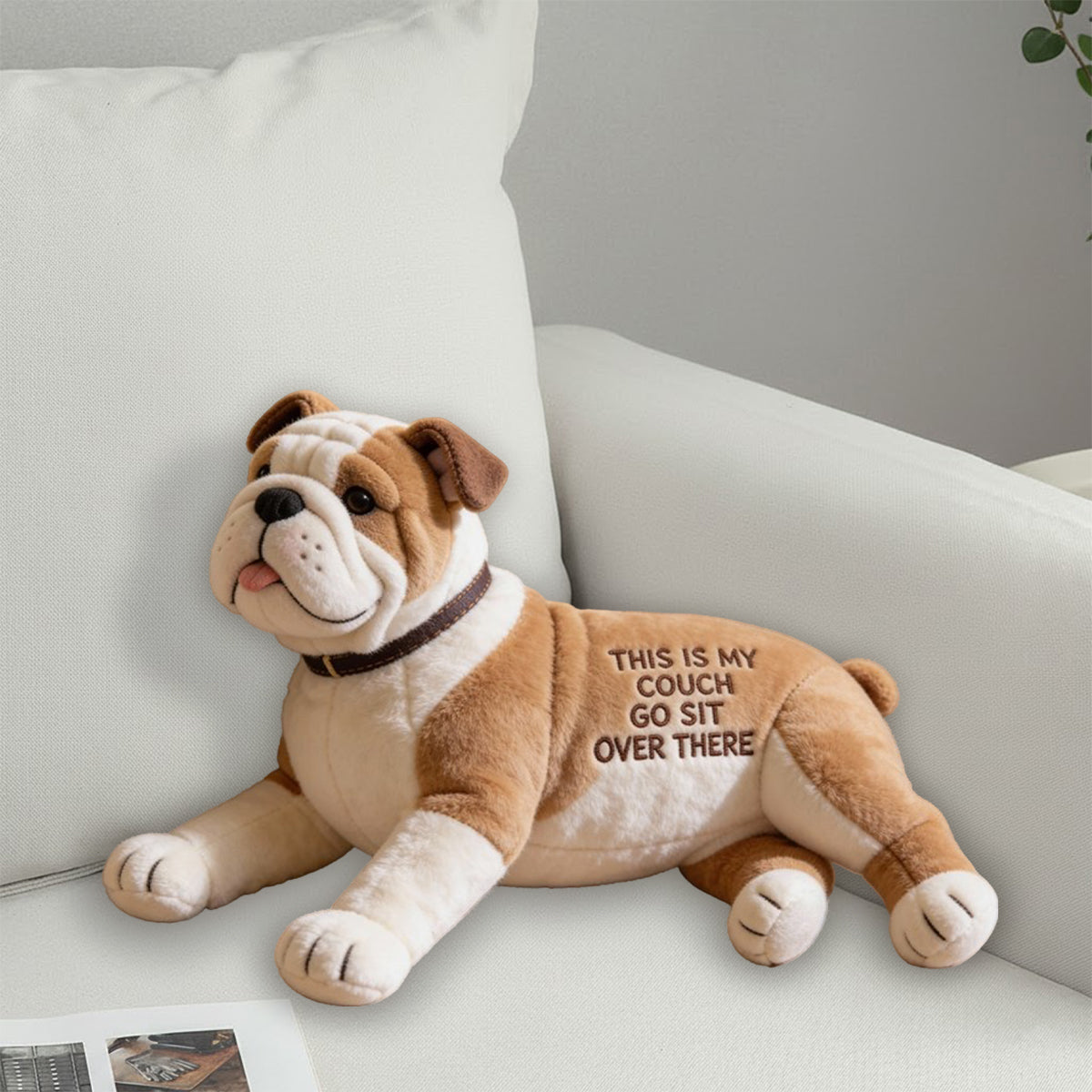Das ist meine Couch – personalisiertes Kissen in Hundeform aus Kunstfell.