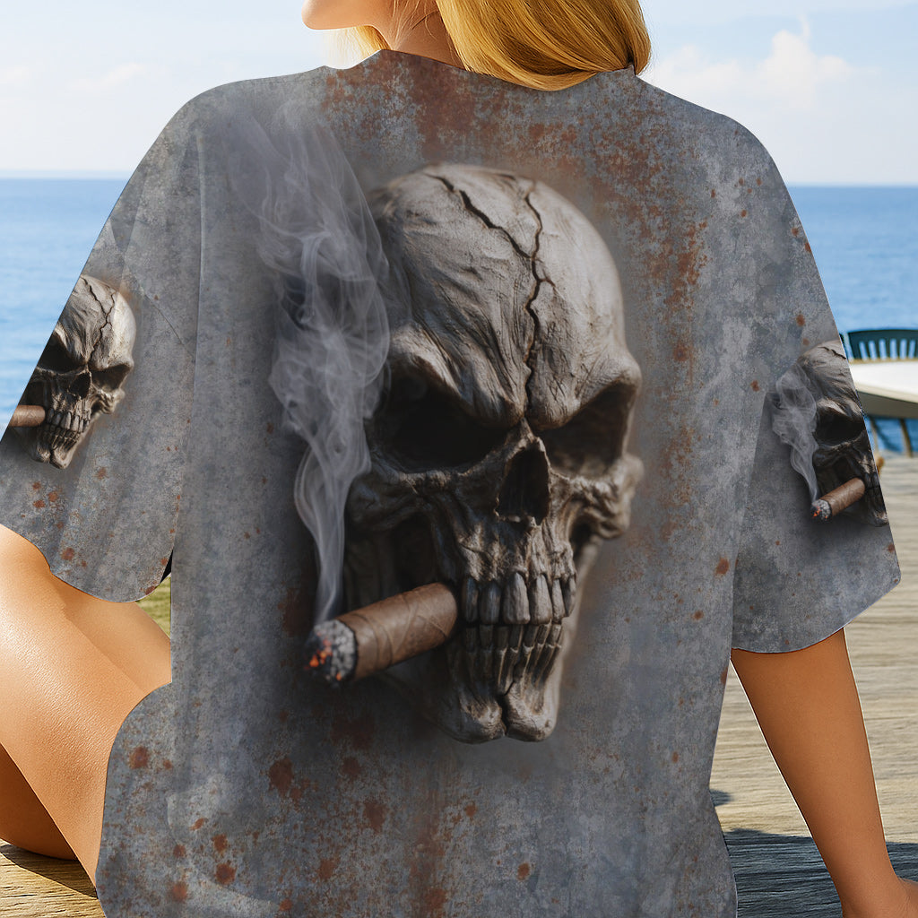 Starker Totenkopf – Personalisiertes Shirt mit Totenkopf-Allover-Print