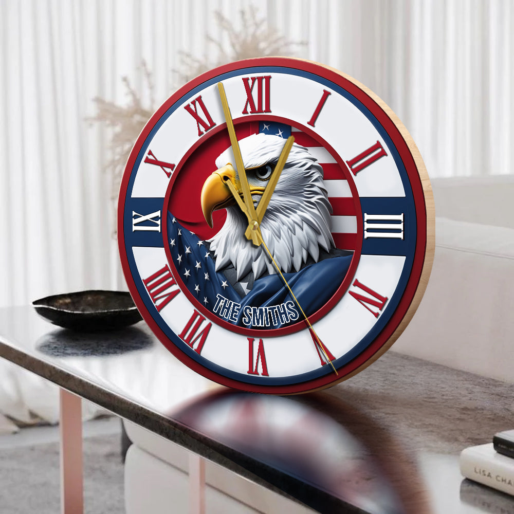 Home Of The Free - Personalisierte Weißkopfseeadler-Wanduhr